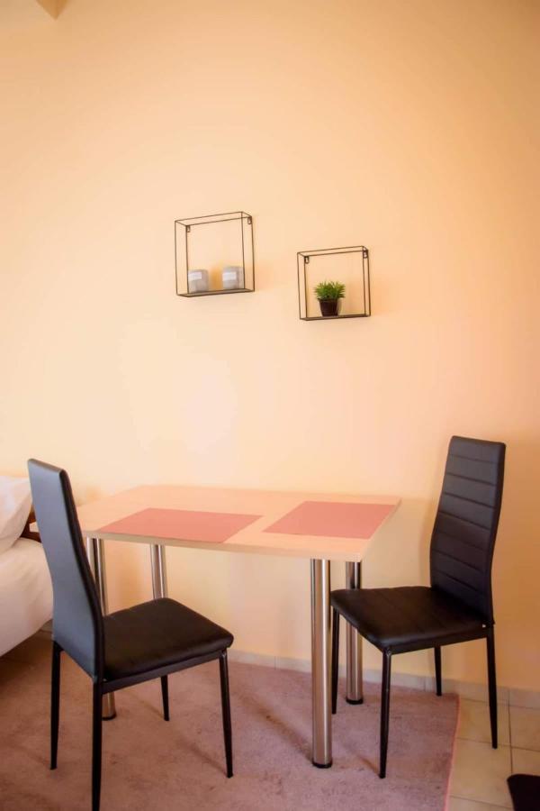 Home Patras Zewnętrze zdjęcie